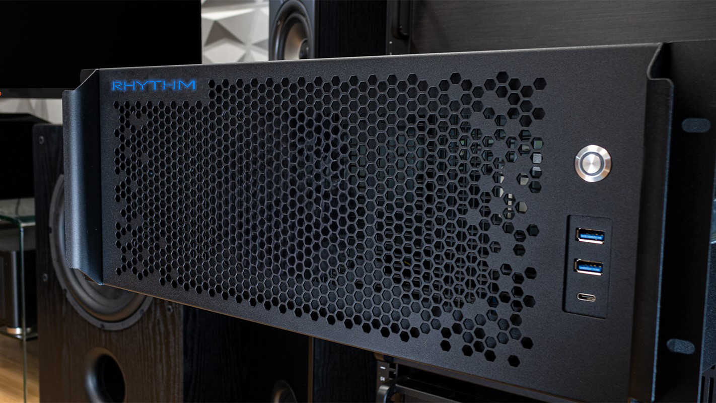 BANSHEE compact liquid-cooled system