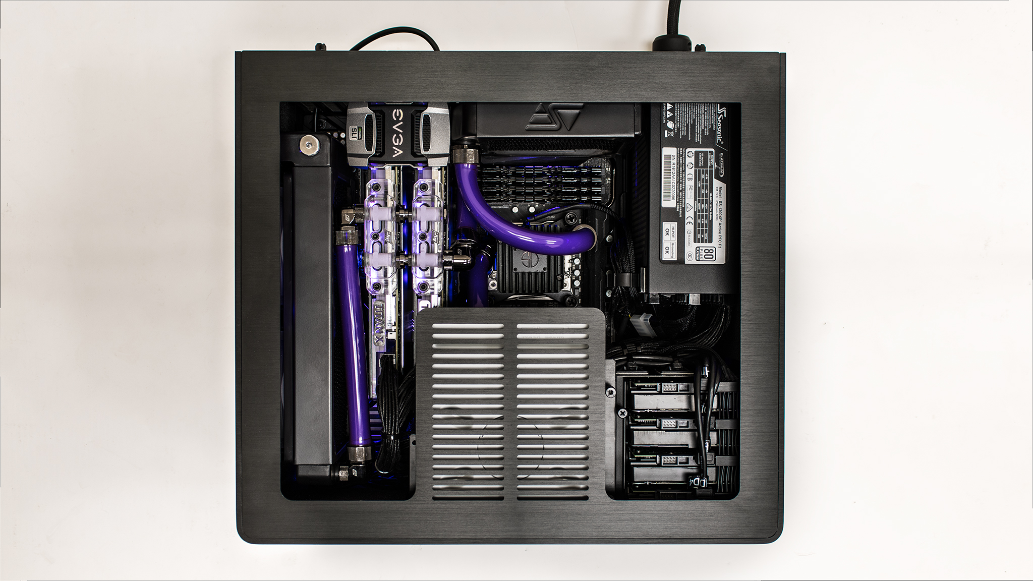 Purple coolant dual-GPU SLI build